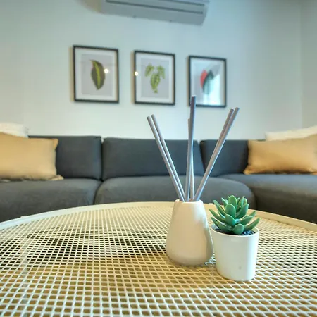 Stylish, Spacious 3 Bedrooms, 2 Bathrooms Kbas1-2 Apartman