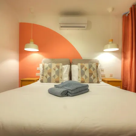 Stylish, Spacious 3 Bedrooms, 2 Bathrooms Kbas1-2 Apartman