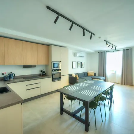 Stylish, Spacious 3 Bedrooms, 2 Bathrooms Kbas1-2 * Gzira